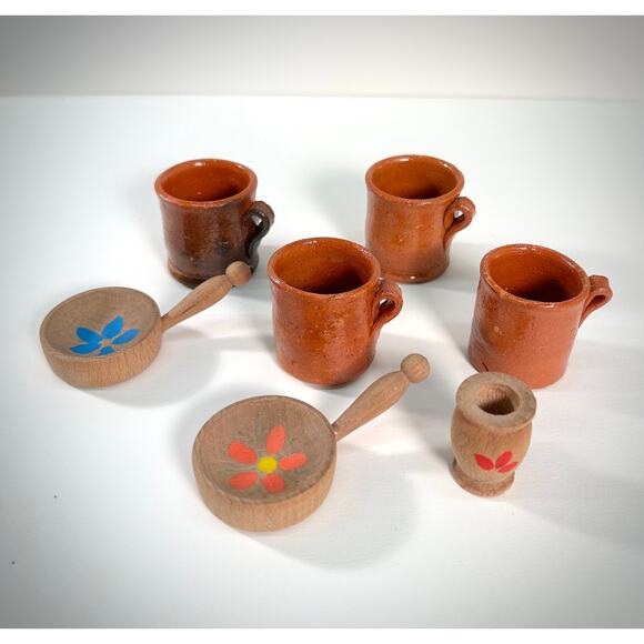 Red Clay Terra Cotta VTG Mini Mugs + 2 MCM Miniature Wooden Snack Bowls Set - Picture 1 of 5
